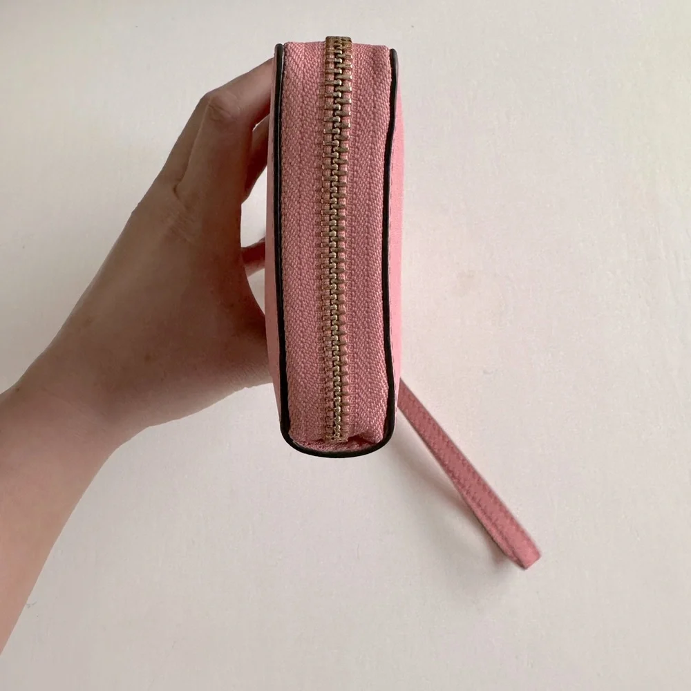 Authentic Pale Pink Michael Kors Wallet - Picture 3 of 11